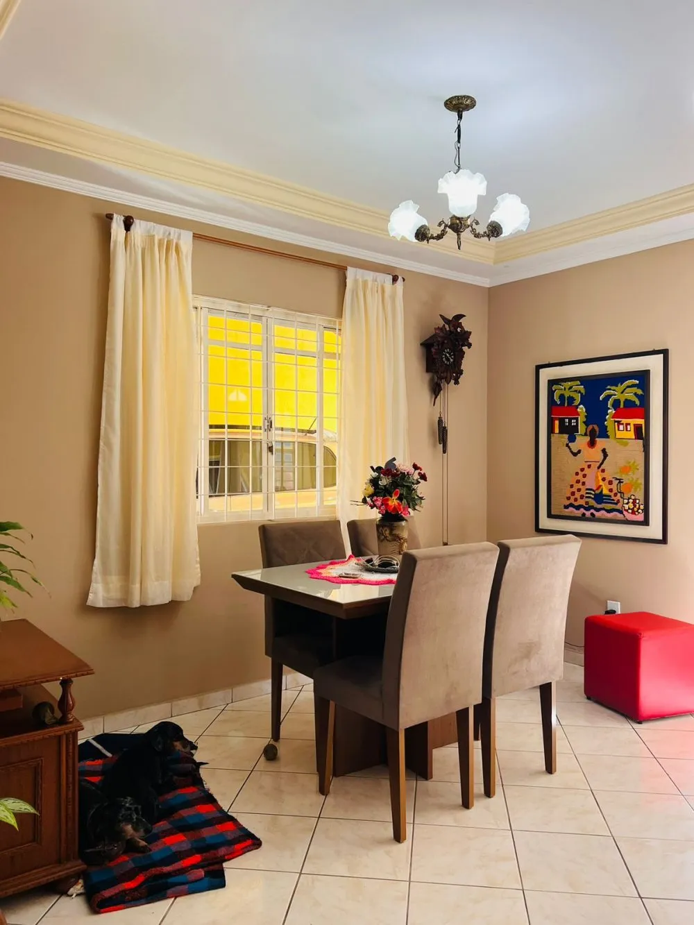 Sala de jantar, segunda perspectiva — Casa em condomínio fechado no Mogi Moderno
