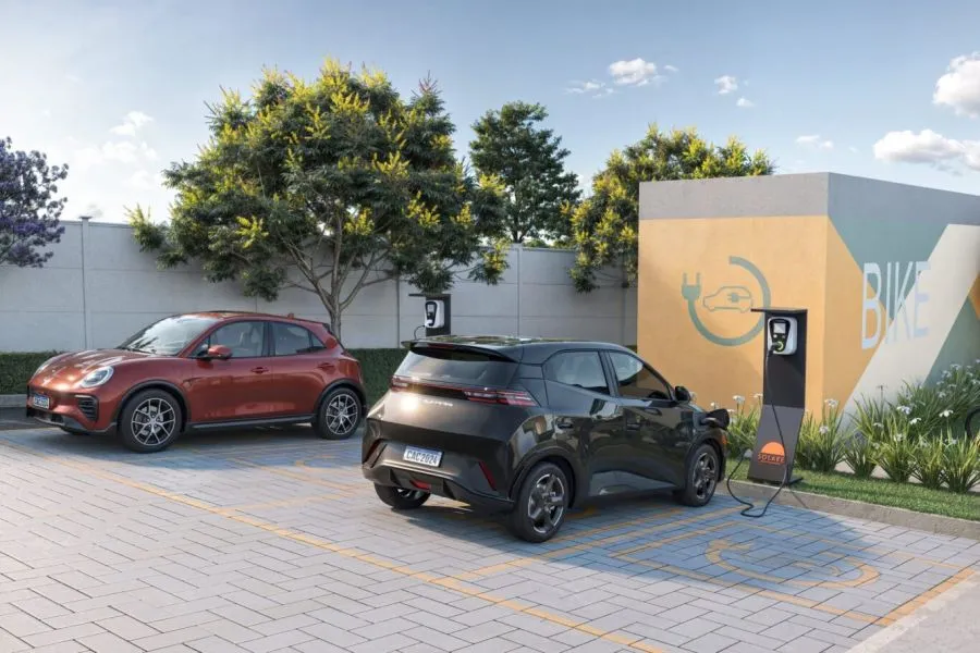 Vagas com carregador para carro elétrico e bicicletário — Solare - Mogi Moderno