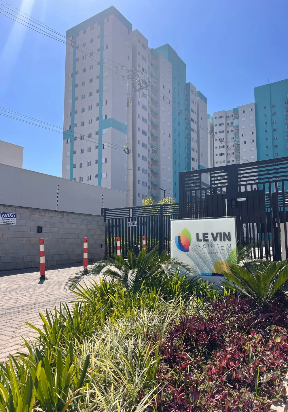 Fachada e entrada do empreendimento — Lê Vin Garden